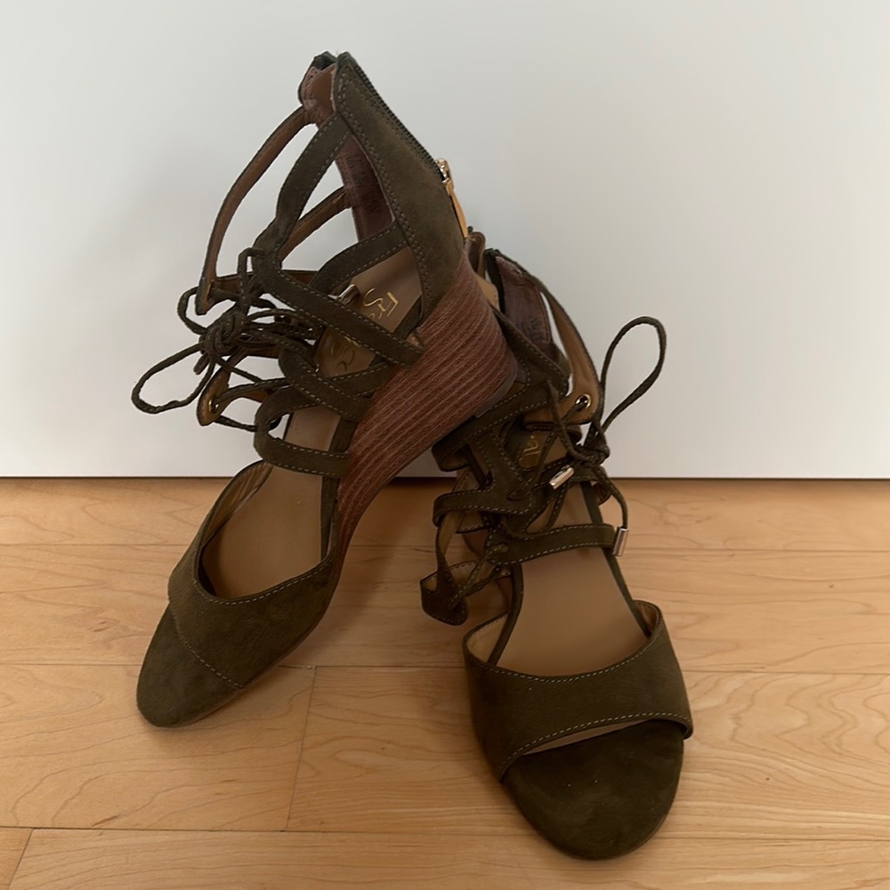 Franco sarto wedge scandals
